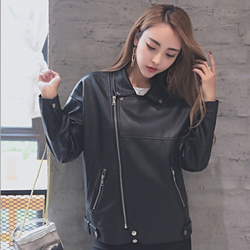 ¡Novedad de ! Chaqueta holgada de piel sintética para mujer, chaqueta clásica de motociclista para primavera y otoño, abrigo básico de talla grande para mujer