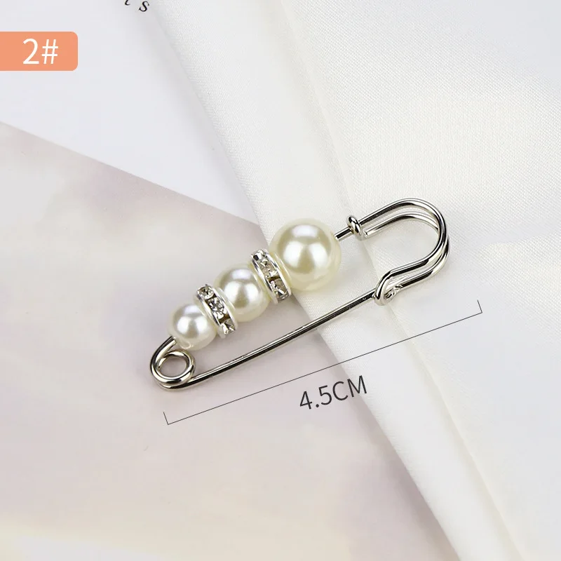2/4 Uds broche de perlas alfileres suéter chal Clips imitación perla diamantes de imitación Collar Pin de seguridad para mujer chica ropa vestido Accesorios: M / Gris oscuro