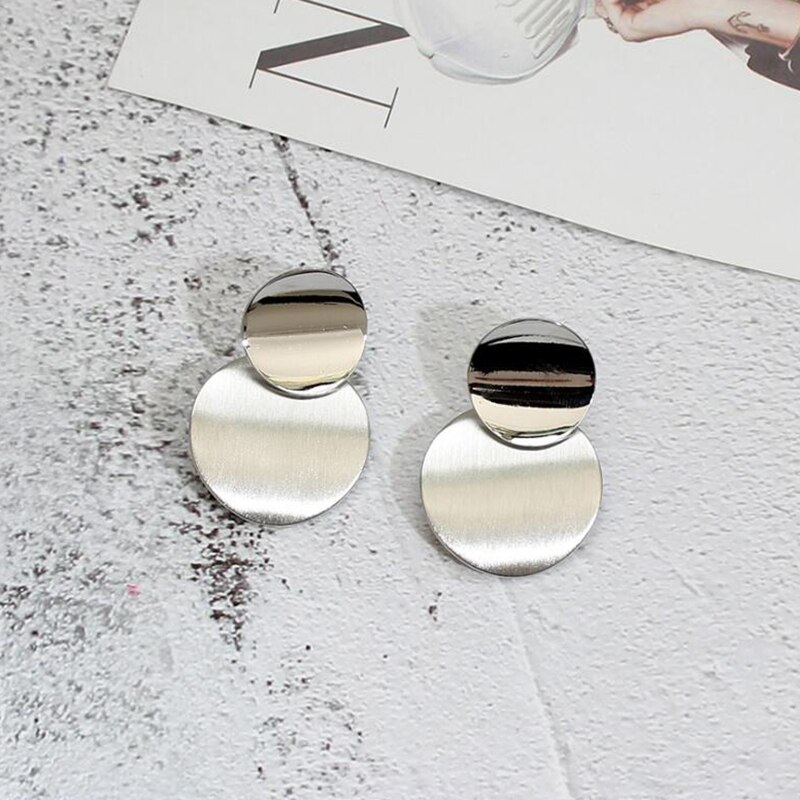 Korean Geometric Statement Hanging Earrings for Women Gold Round Circle Earring Punk Metal Earring Ear Jewelry: ES2136-02