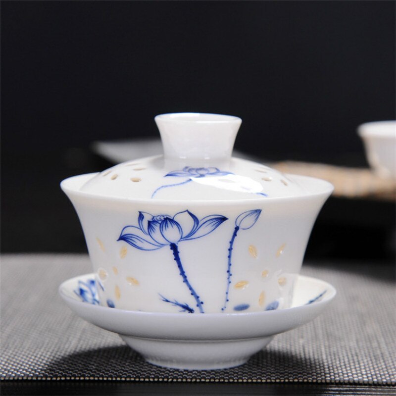 Chinese Tea Set Handpainted Lotus Gaiwan 130ml Mini Exquisite Hollow Tea Bowl Jingdezhen Porcelain Ceramic Cup Saucer Teaware