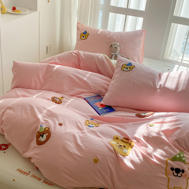 Pussilakanasetti, jossa sininen ja pinkki kirjonta, sekoitus pestyä puuvillaa, minimalistinen, neliosainen setti, jossa on aluslakanoita, pussilakana.: 1.2 / Oliivinruskea / Asennettu lakana