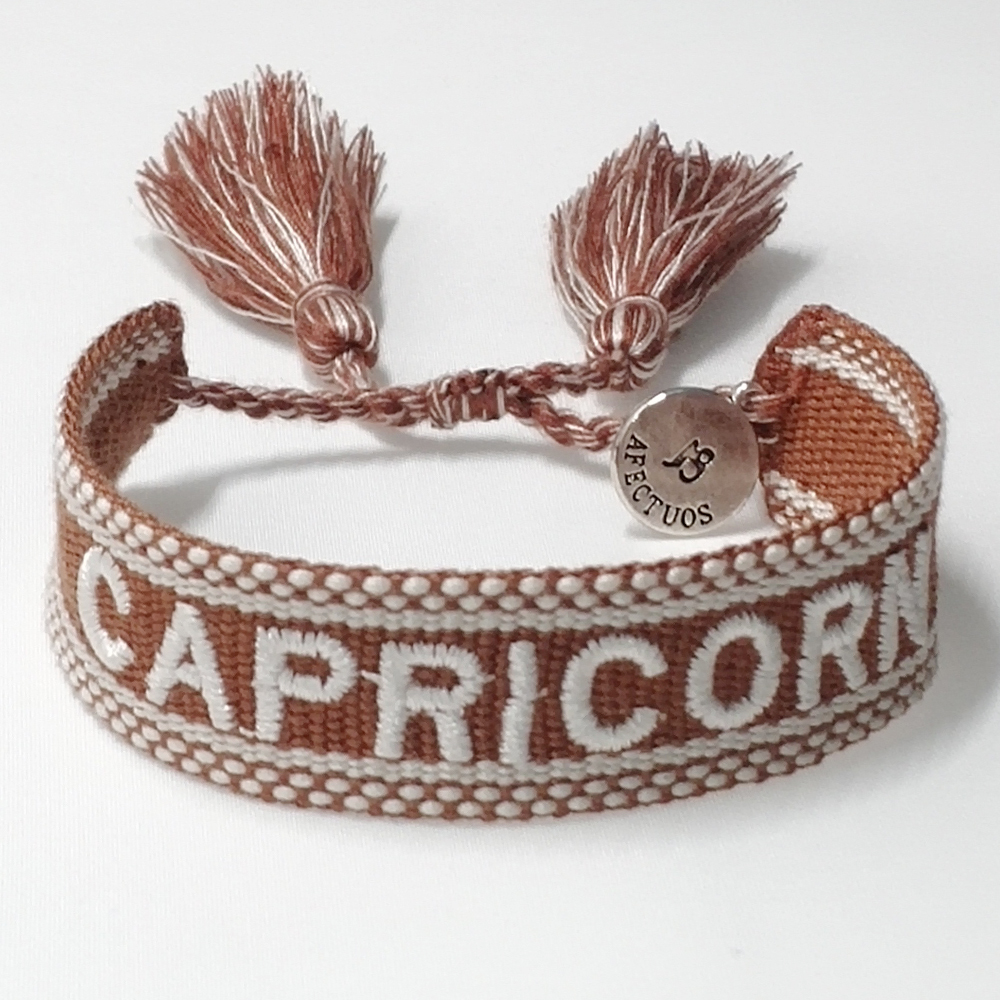 Bracelet tressé en coton, en tissu brodé à la main avec glands, taille réglable: CAPRICORN