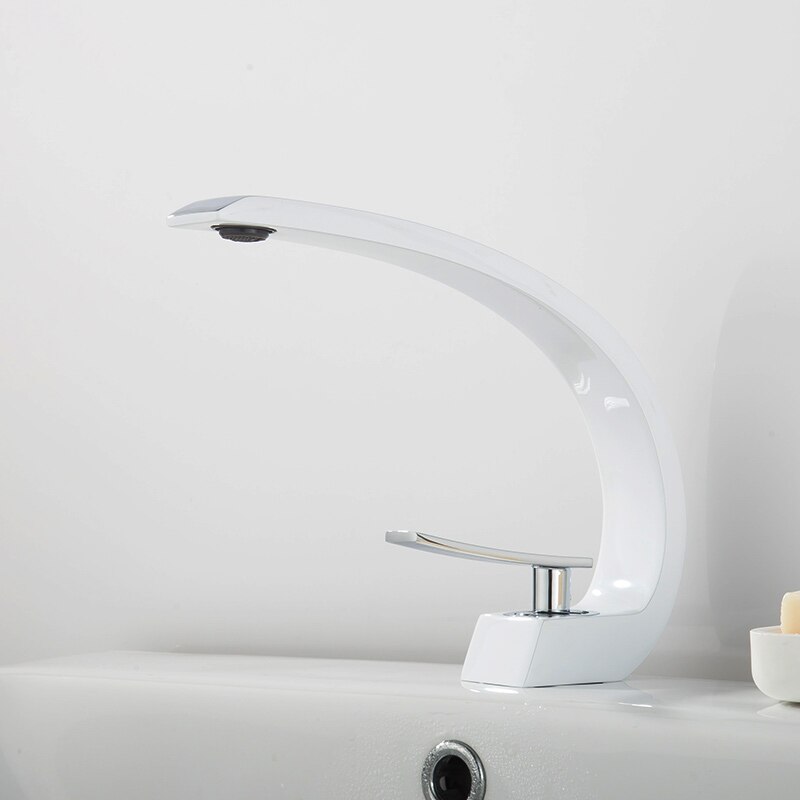 Håndvaskarmaturer moderne badeværelsesarmatur til hane i hvidguld håndvaskarmatur enkelt håndtag enkelt hul og koldt vandfald: Hvid