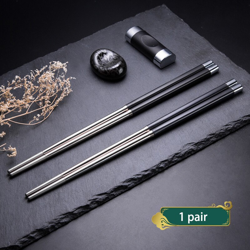 1 Pair Stainless Steel Chinese Chopsticks Japanese Wand Metal Food Sticks Korean Sushi Noodles Chopsticks Reusable Food Stick: Red