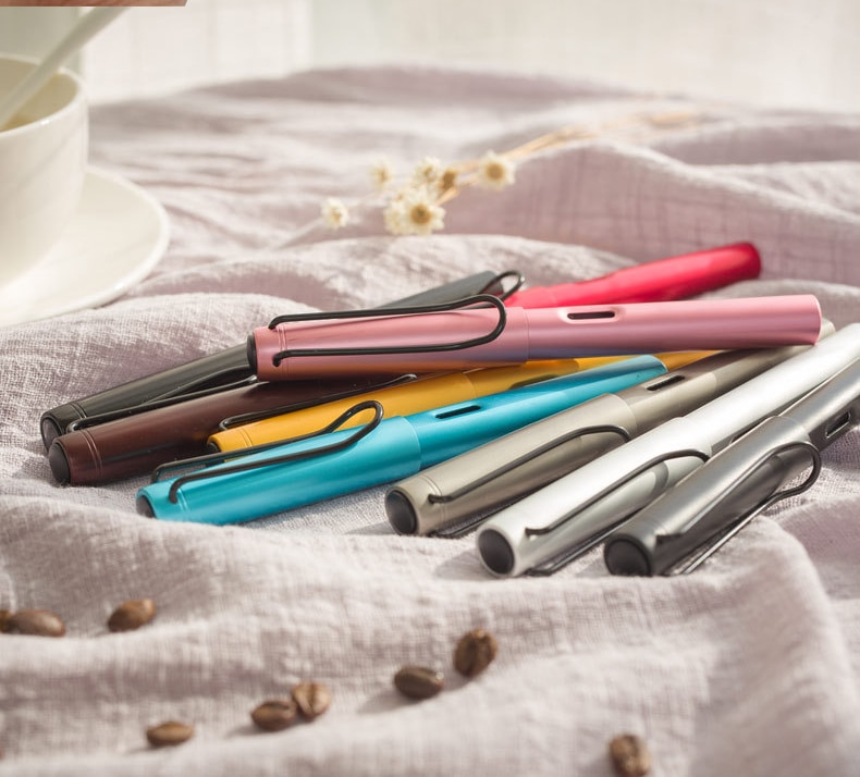 Hollow Out Clip Metal Fountain Pen 0.38mm 0.5mm Posture Correction Ink Pens Stationery School Office Supplies