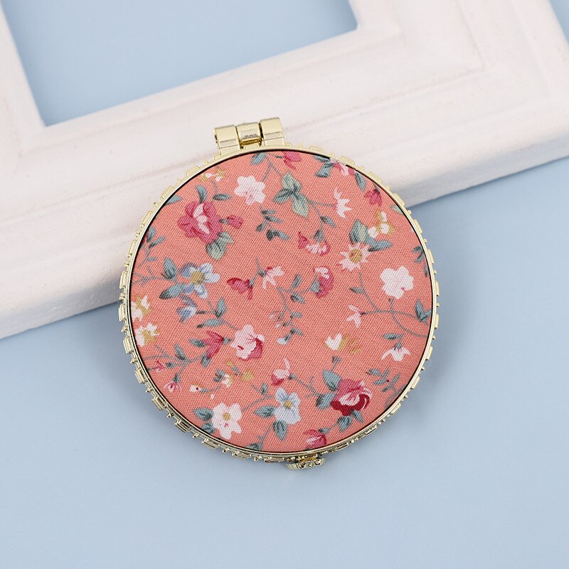 Mini Makeup Compact Pocket Floral Mirror Portable Two-side Folding Make Up Mirror Women Vintage Cosmetic Mirrors For: 1