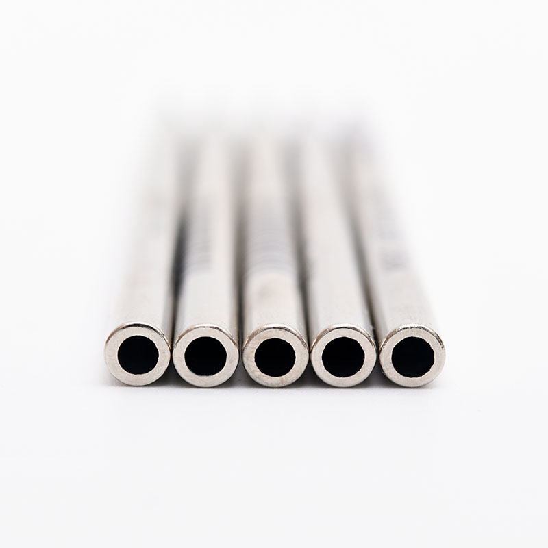 5 unids/caja estándar internacional Kaco repuesto de Rollerball de barra de Metal de tinta negro 0,5mm rotuladores recambios de la Oficina de la escuela suministros