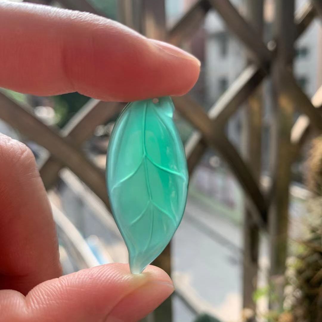 Natuurlijke Groene Chalcedoon Druppelvormige Leaf-Vormige Ketting Hanger Handgemaakte Jade Hanger Accessoires Voor Diy Sieraden Maken