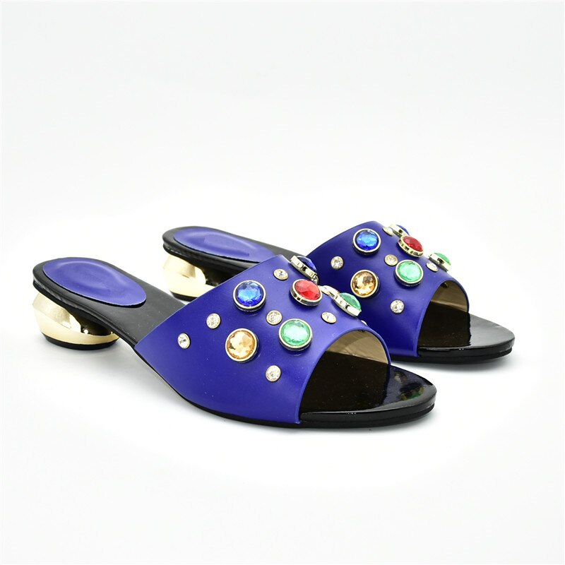 Sko dame luksus dame sandaler med hæler italienske kvinner bryllup sko dekorert med rhinestone pumps dame sko: Blå / 9