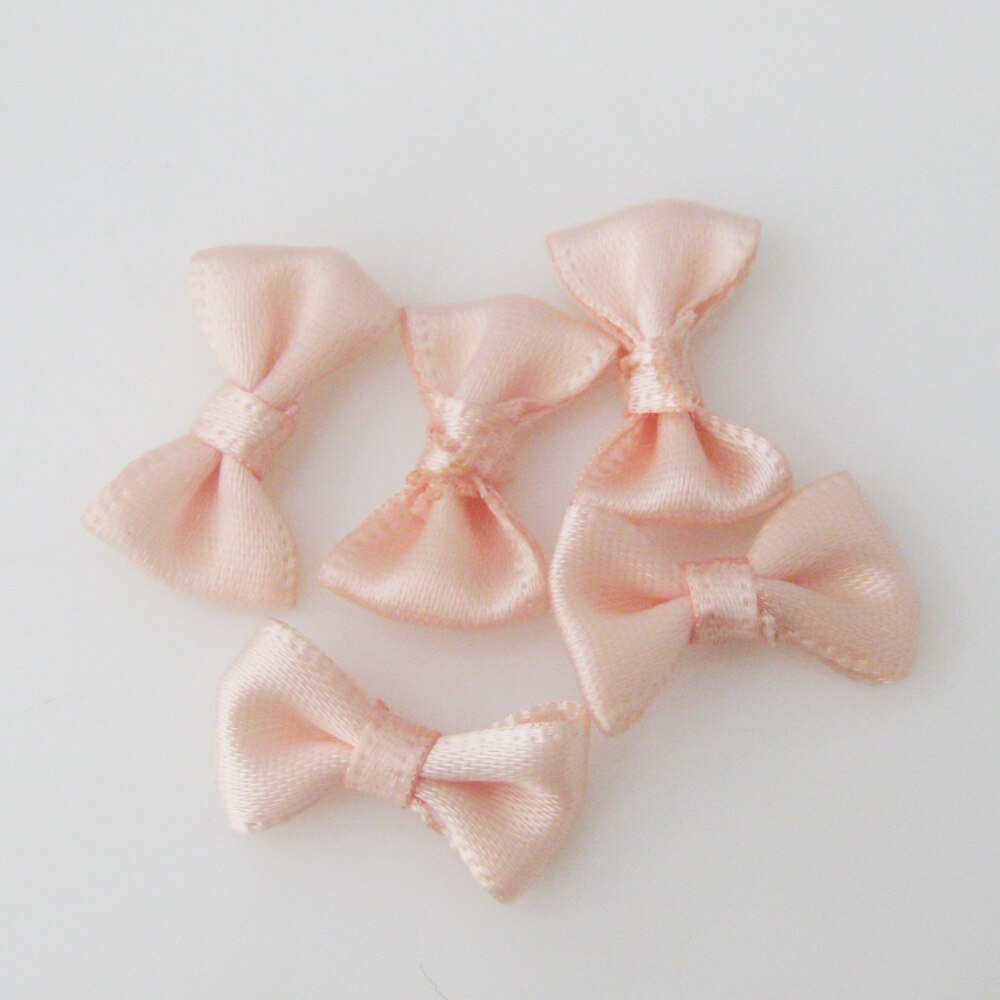 50Pcs 2CM long Line Shape Small Bows Satin Ribbon Knotted 35 Colors Cute Bowtie Clothes Headwear Ornament: Light Pink