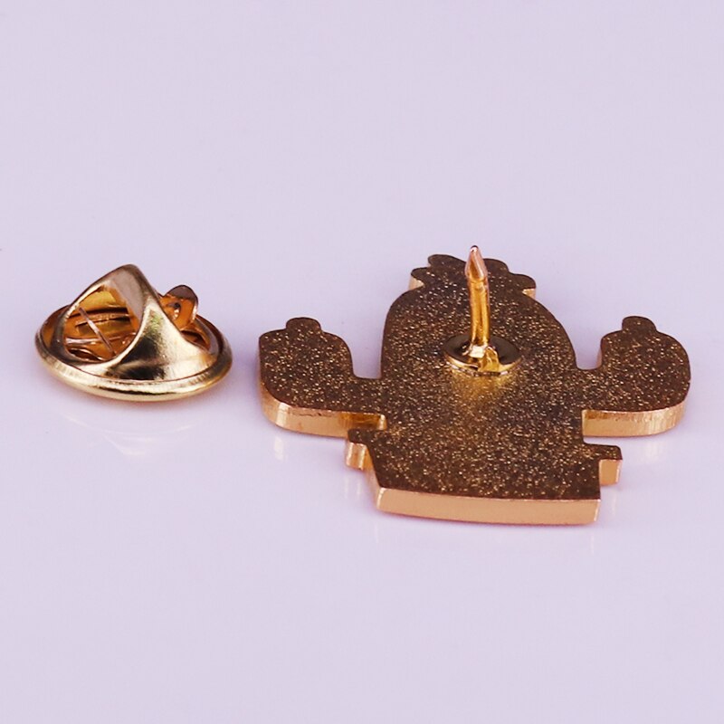 EINE unhöflich kaktus mit eine stachelige Anordnung emaille Stift topfpflanzen brosche