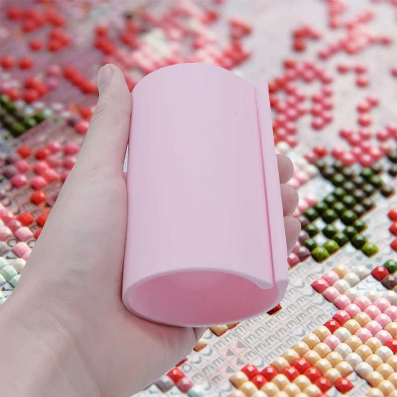 Diamantmalingshjelpemiddel diamantlerretsrulleholder for organisering av forskjellige lerretsstørrelser egnet for hobbymaterialer