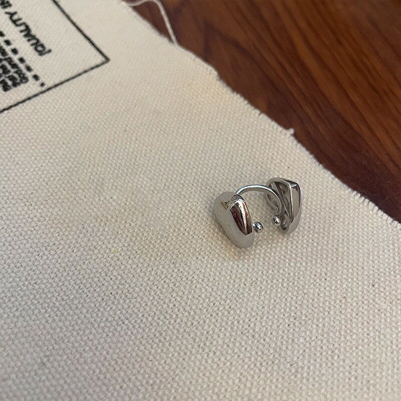 2022 neue Koreanische Silber Farbe Liebe Herz Clip auf Ohrringe für Frauen Einfache Kein durchbohren Ohr Manschette Hochzeit Ästhetischen Schmuck 1 PC: G