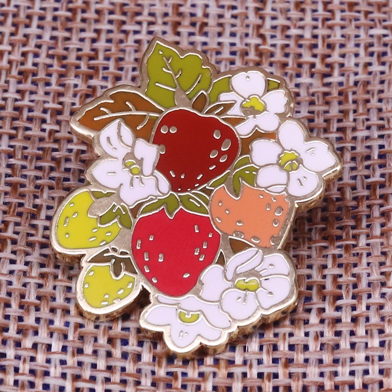 Kitsch aardbei kraagspeld zoet fruit broche bladeren kunst badge lente oogst sieraden vrouwen overhemd jassen accessoires