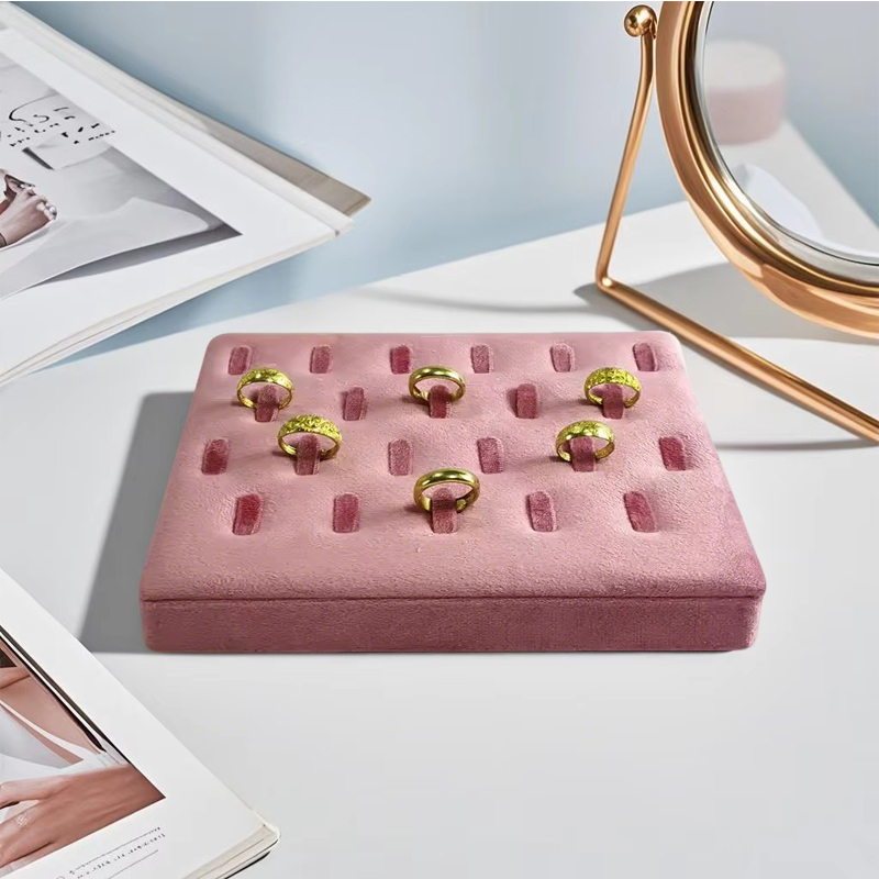 Présentoir de bagues en velours avec multi-fentes, accessoires d'exposition de bijoux pour fenêtres et magasins avec tissu doux pour le rangement des colliers et des bagues