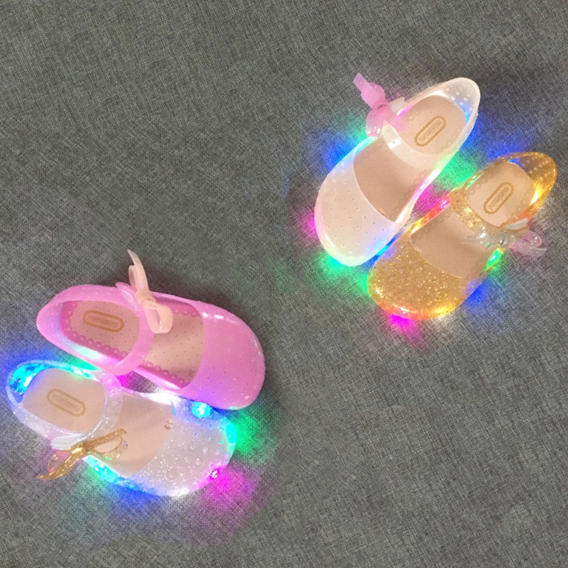 neue LED licht blinkende bogen Stützpfeiler kühlen hausschuhe fisch kopf mund kopf gelee mädchen duftenden prinzessin sandalen
