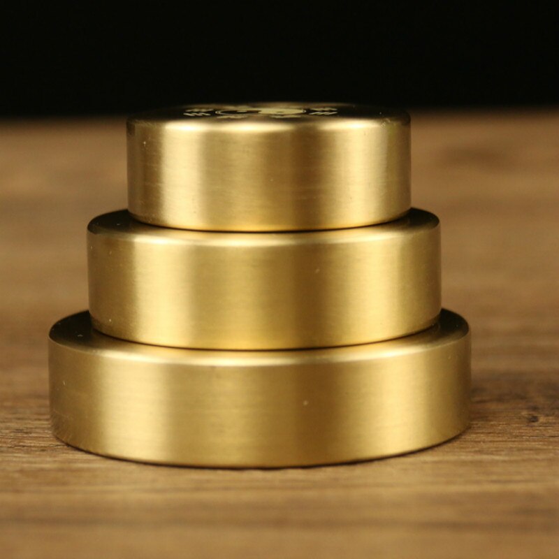 Draagbare Chinese Gossip Messing Papier Gewicht Ronde Presse-papier Metalen Chinese Brush Pen Schilderen Papier Gewicht Metalen Decoratie