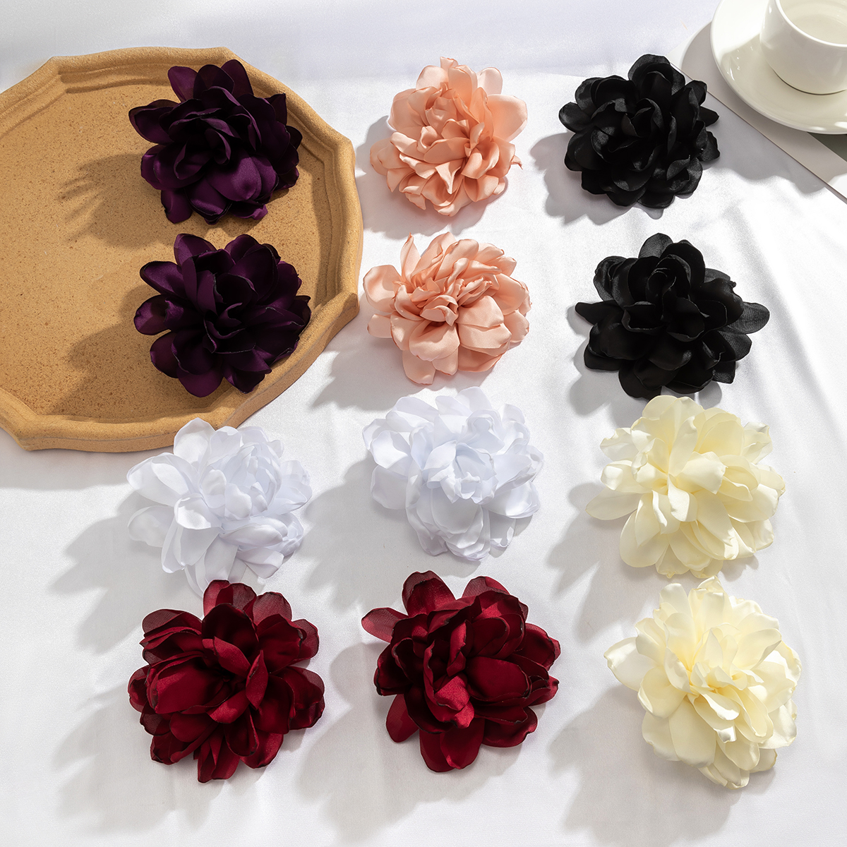 Ingemark-pendientes grandes exagerados de tela esponjosa con forma de flor para mujer, aretes de pétalos elegantes, joyería Y2K, accesorios de boda
