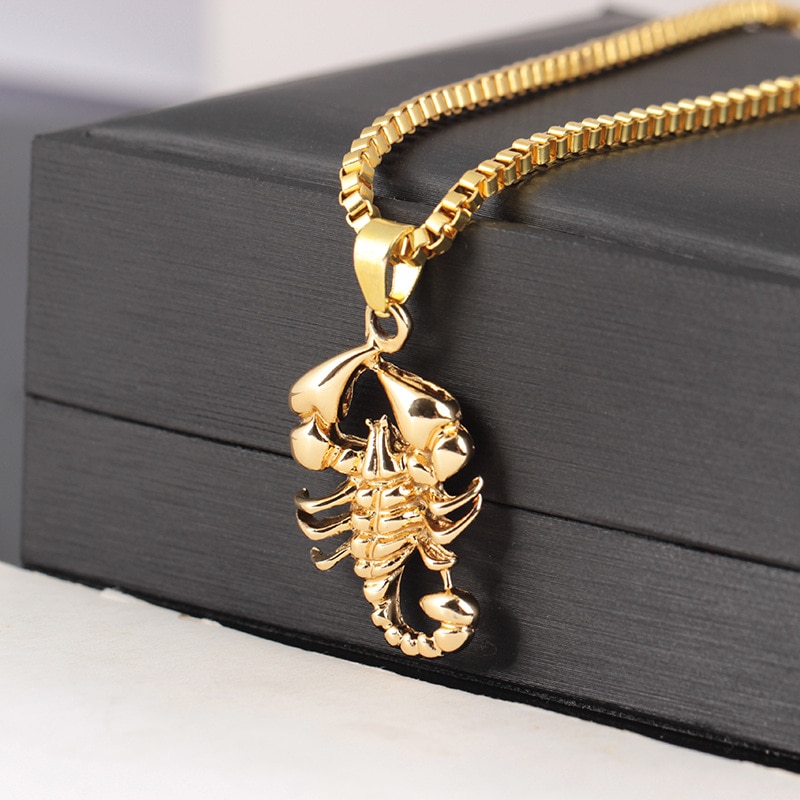 Hiphop Personality Scorpion Shape Pendant Necklace Men Luxury Statement Gold Punk Alloy Accessories Jewelry: Default Title