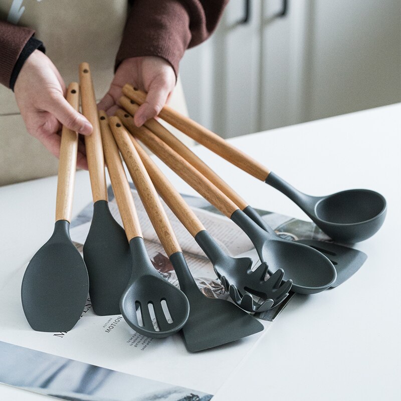 12 pièces/ensemble Silicone ustensiles de cuisine cuisson antiadhésive spatule pelle pinces soupe louche manche en bois inox boîte de rangement