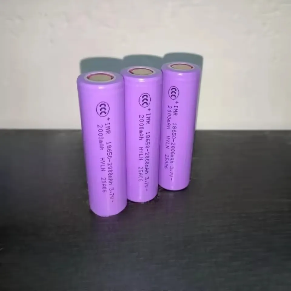 Batteria agli ioni di litio 18650 assolo batterie Daweikala originali ricaricabili da 2000 mAh 3,7 V