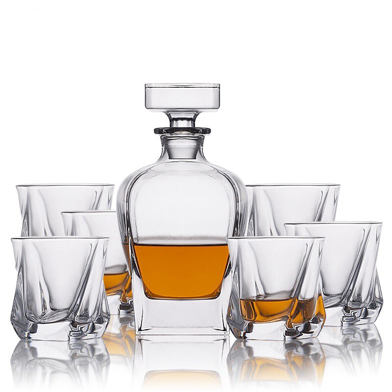 luxury lead-free Crystal glass whiskey decanter set with 6 Pcs whiskey wine glass for Alcohol Bourbon Scotch 7 Pcs Set 220408-08