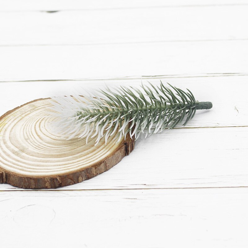 10 stycken plast tallbarr snöflinga för julkrans material konstgjord växt bröllop dekorativ gör-det-själv krans heminredning: Stil 2