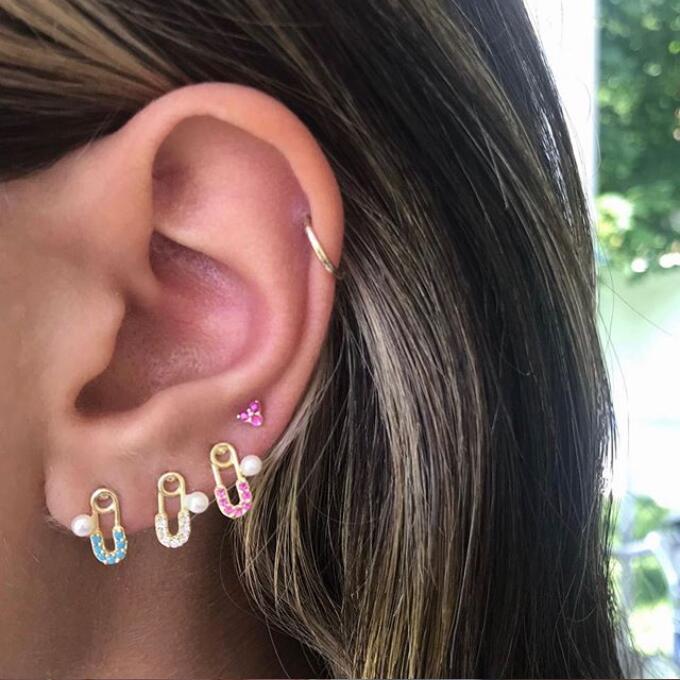 Vit klar cz säkerhetsnål örhänge julsmycken för kvinnor dam guldfylld enkel multi piercing örhänge