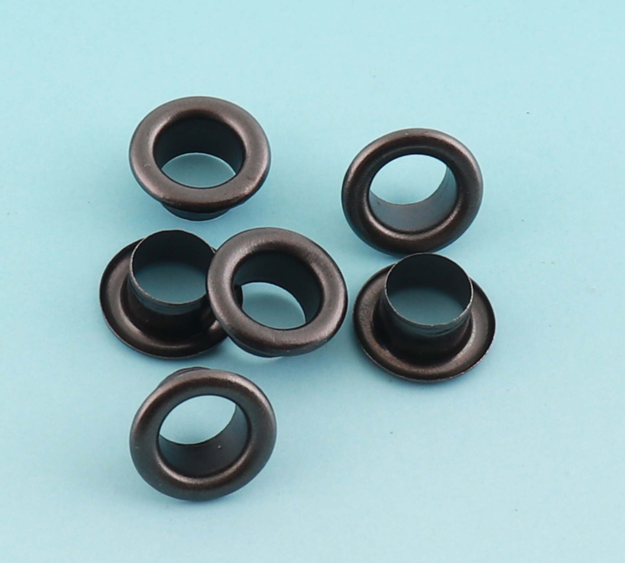 Juego de ojetes negros de 6mm para ropa de costura, ojales redondos de ojal para ropa de costura, artesanía en cuero, accesorios para zapatos de lona, 100 juegos