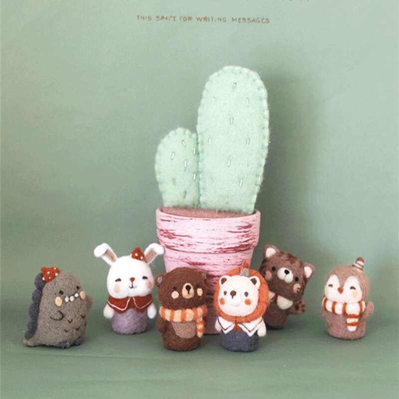 Wool Felt Handmade Non-finished Needle Felted Animals Craft Kits Cute 6 Styles of Animals Felt Wool DIY Material Package