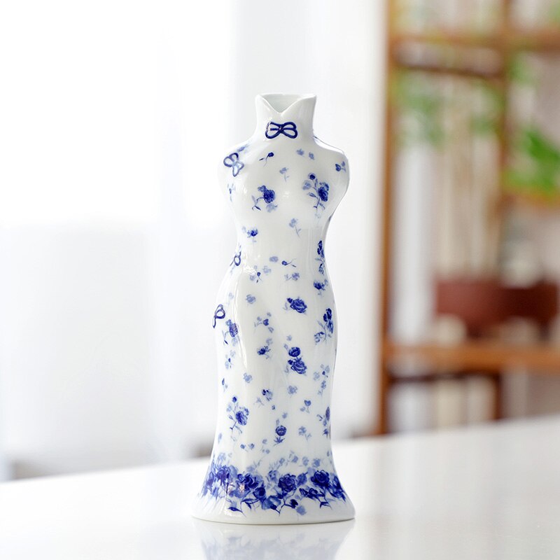 YeFine Traditional Chinese Porcelain Vases Flower Receptacle Home Decoration Antique Blue And White Ceramic Flower Vase: A