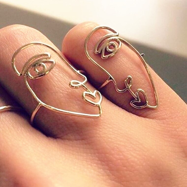 Youvanic 2 stücke Nette Abstraktes Gesicht Ring Gold Farbe Kunckle Ringe einstellen Für Frauen Punk Minimalistischen Paar Ring Bague schmuck