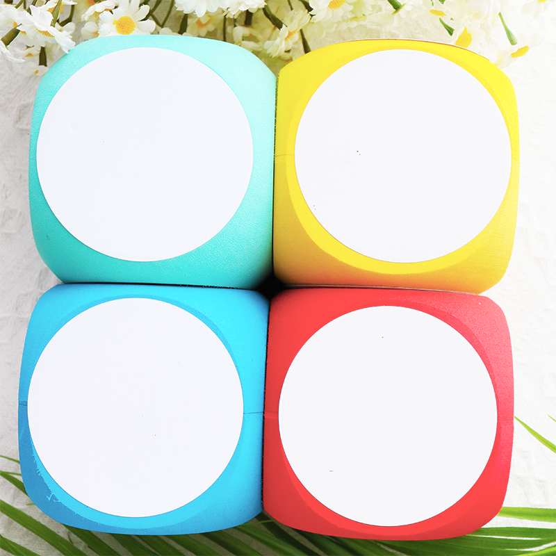 Cube Effaçable à Sec de 4x4 Pouces pour la Pratique des Mathématiques, Écriture de Tableau Blanc Répétable
