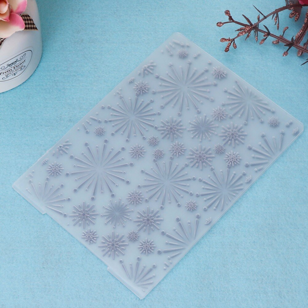Plastic Embossing Folder Template for DIY Scrapbook Photo Album Card Paper Craft Christmas Snowflake-S001