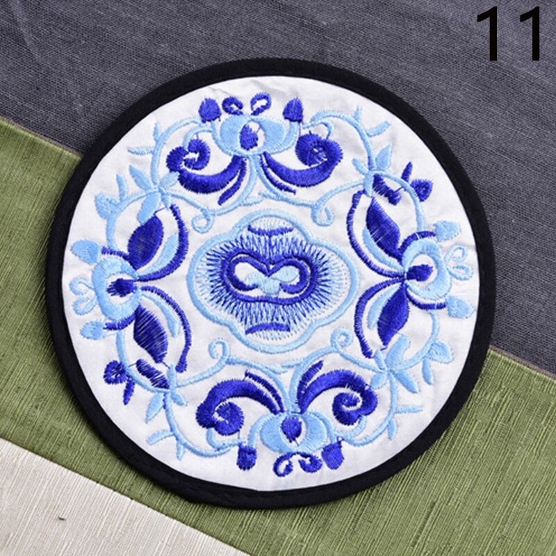 Vintage Etnische Bloemen Theekopje Mat Ronde Moderne Chinese Stof Geborduurde Onderzetters Thuis Duurzaam Isolatie Pads Cup Mat: 11