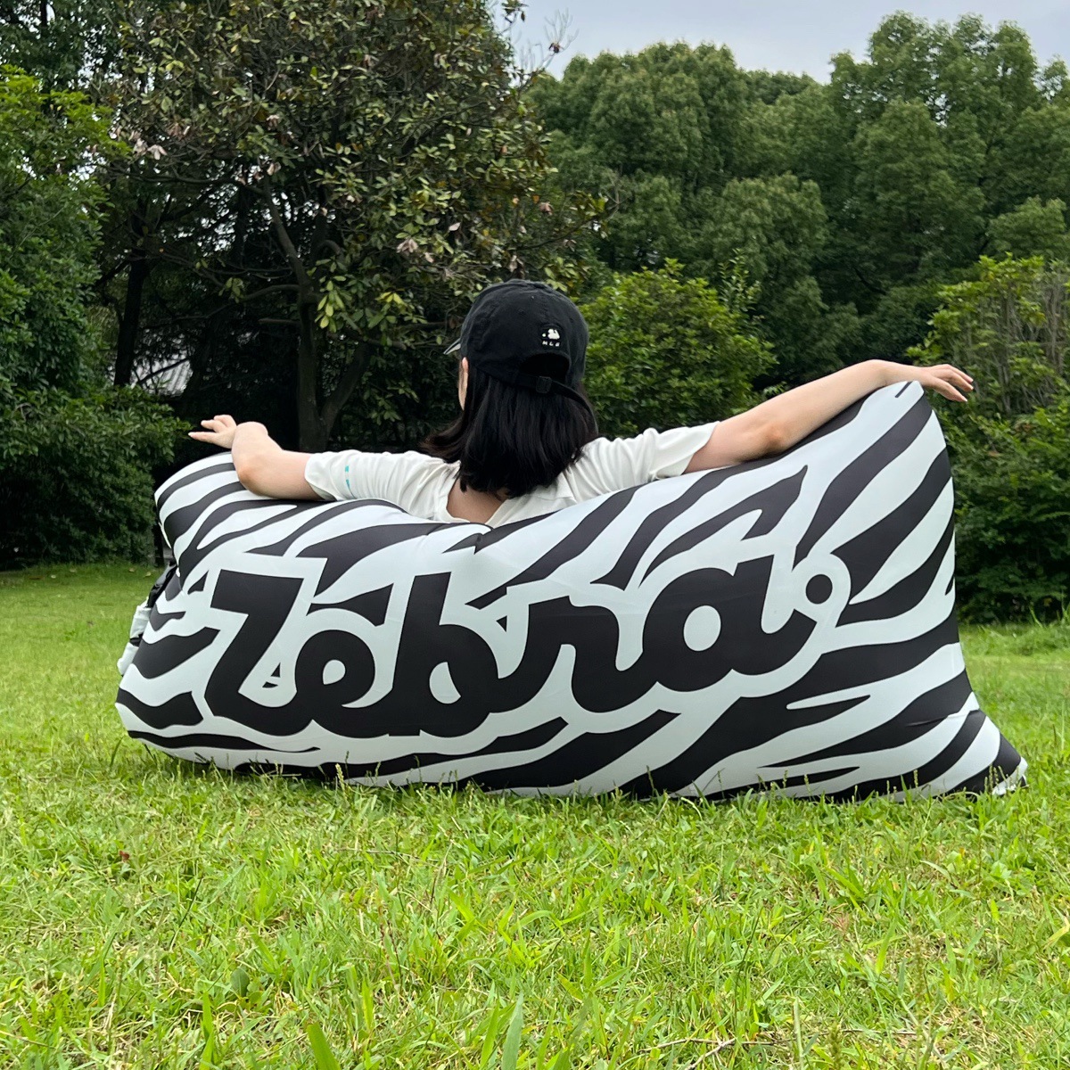 Sofá inflable portátil para exteriores, cama de aire para Parque de pastizales, playa, juguetes, silla inflable rápida: Negro
