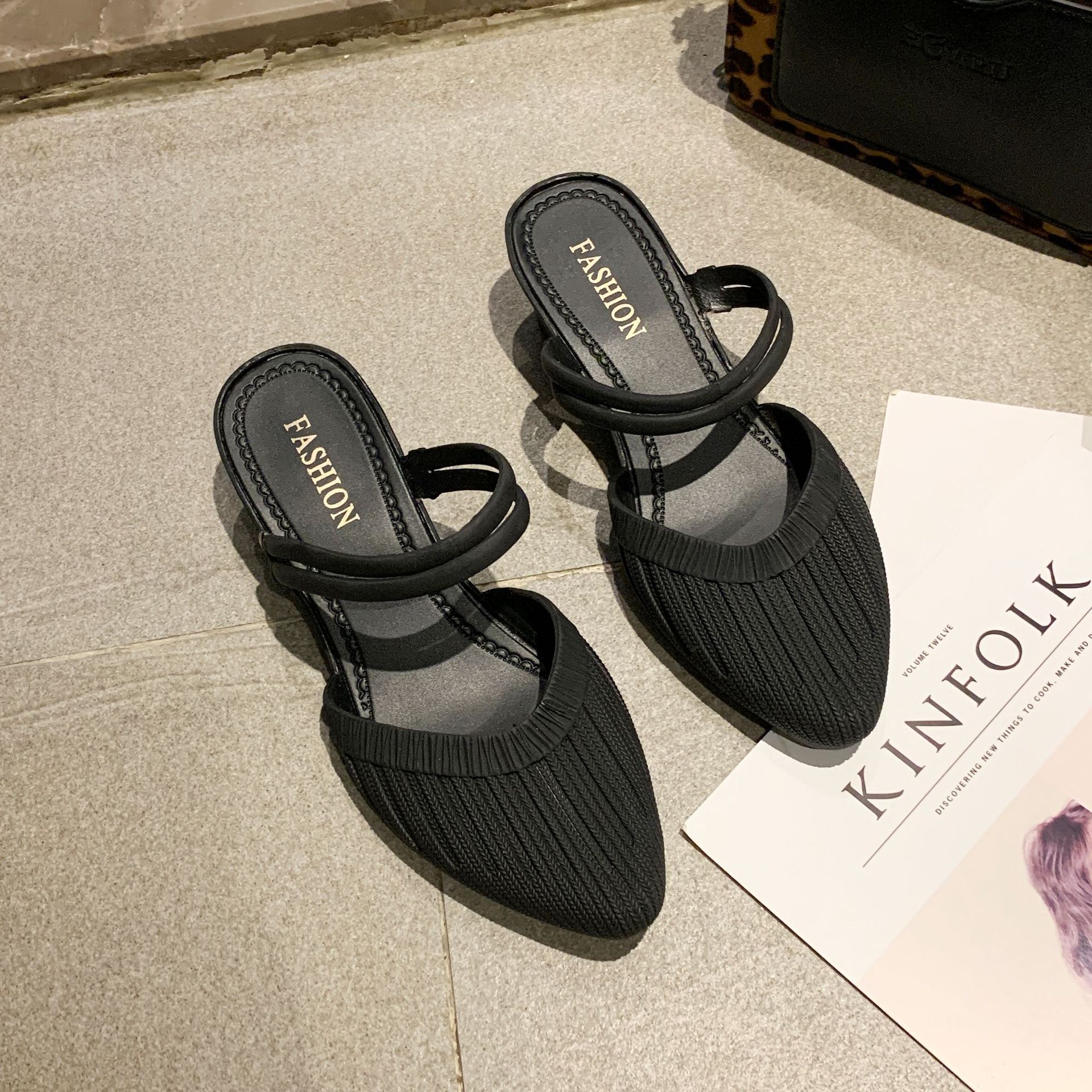Lenteproducten sandalen met dubbele functie, veelzijdige, schuine hak, gesloten teen, kunststof antislip jelly damessandalen: Zwart / 38