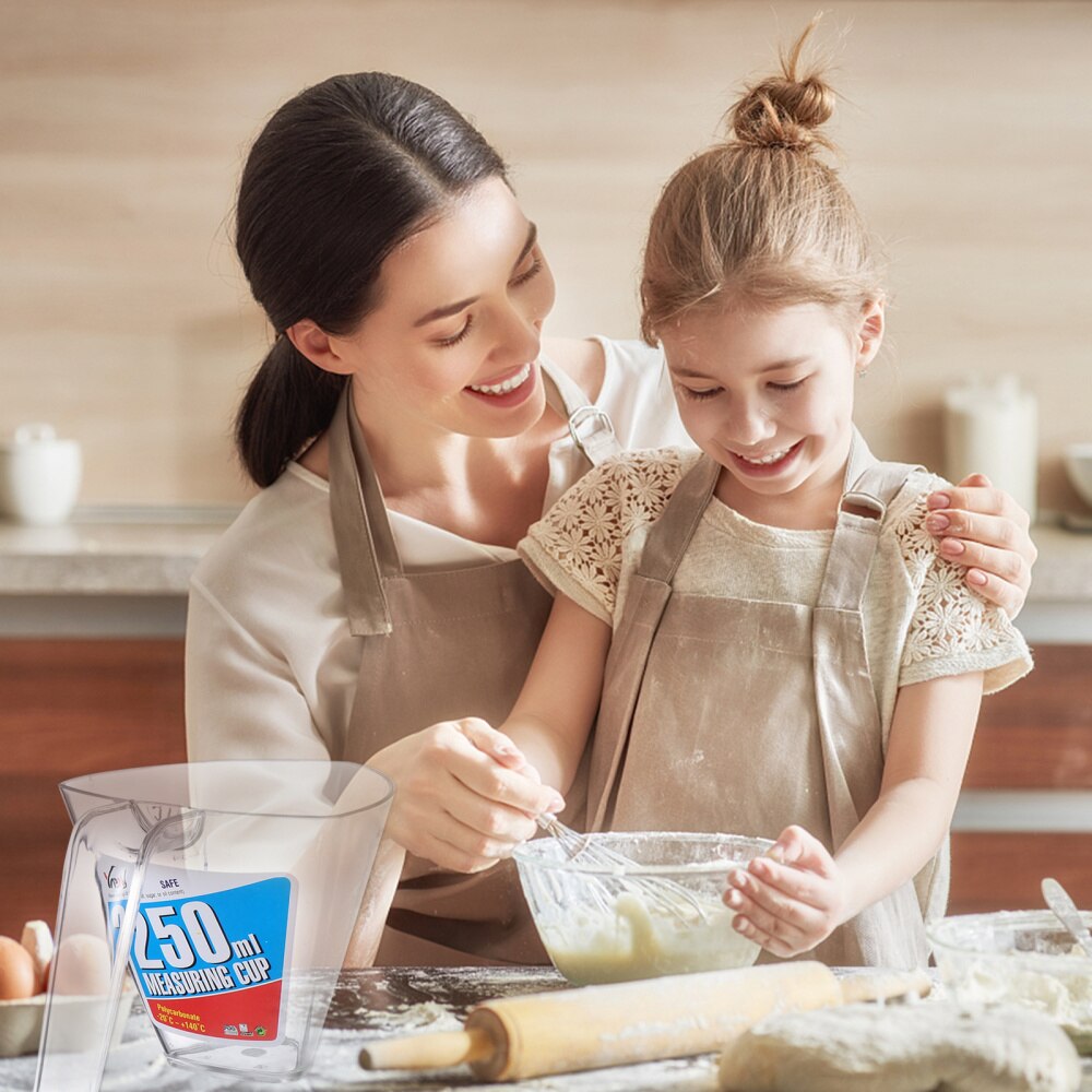 1 Pc 250 Practical Measuring Cup Scale Cup Chic Kitchen Utensil (Transparent)