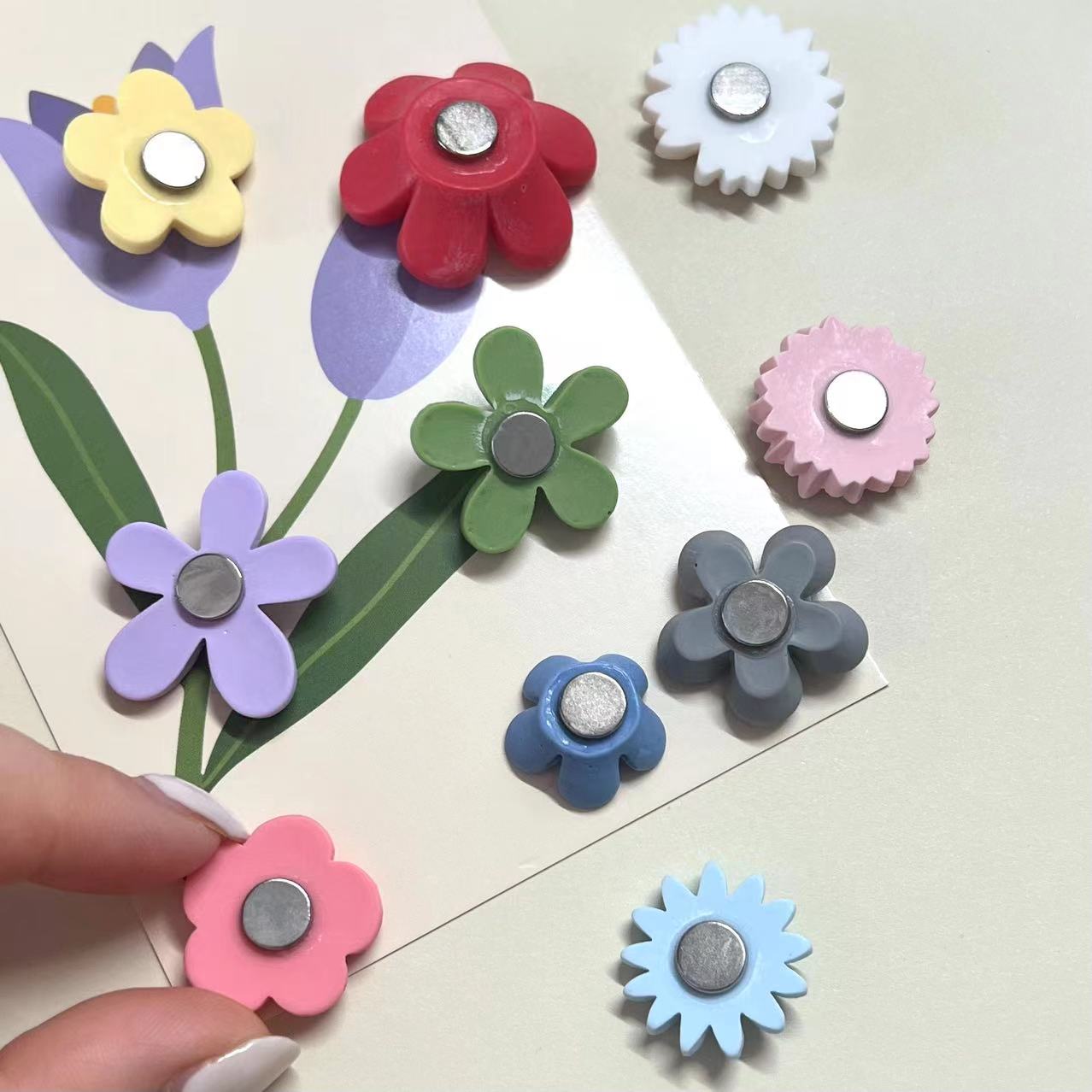 10-częściowe owalne magnesy na lodówkę Kawaii kwiat – kolorowe i mocne, idealne robić wystroju domu i organizacji biura