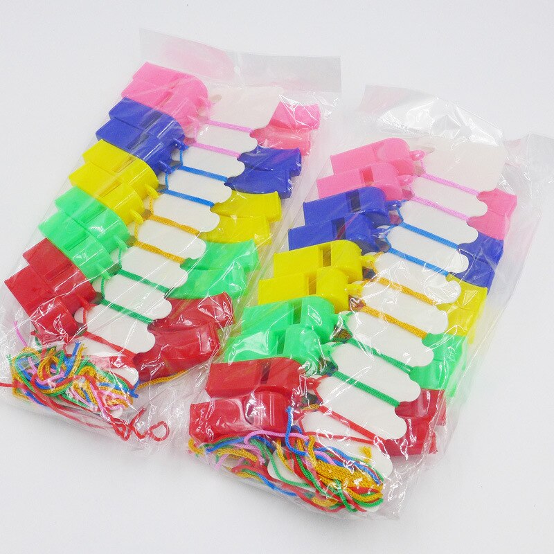 Udenrigshandel farve plast fløjte børns legetøj fans match dommer fløjte snor smykker farve tilfældig