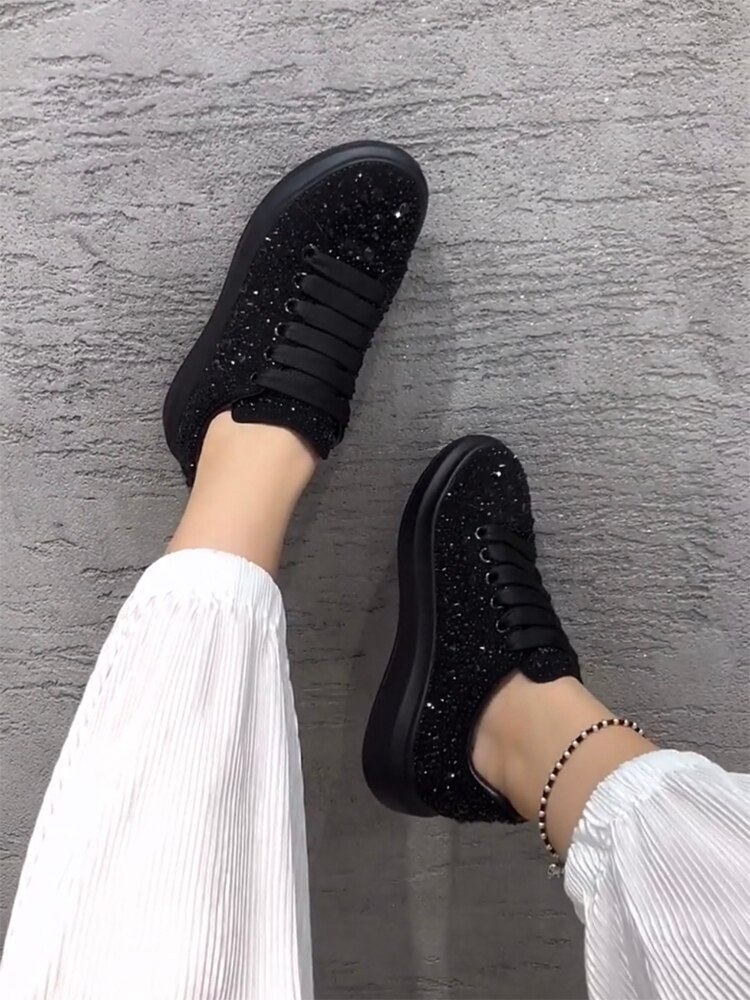 Damesko platform krystal rund tå modis afslappet kvindelige sneakers efterår træsko rhinestone lille efterår snøre solid