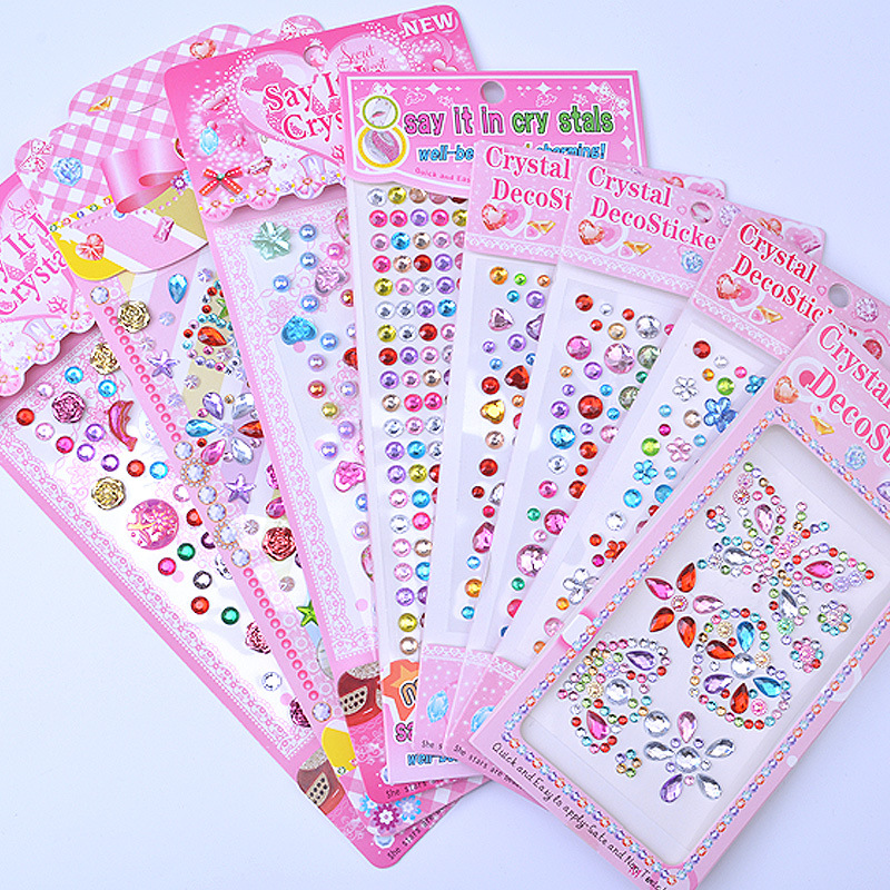 Søde tegneserie kosmetiske taskeæske med klistermærker til babypiger foregiver at spille skønhed fødselsdag kawaii smykker tilbehør: 4 stk tilfældig farve
