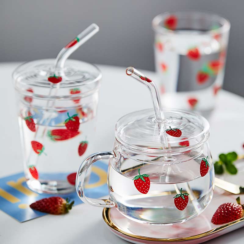 Nordic strawberry glass cup transparent milk cup juice water drinking cup hemmakontor värmebeständig kaffemugg med sugrör