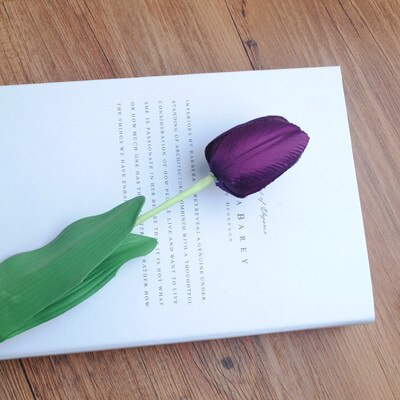 Rama de flor de tulipán Artificial con hojas verdes, suministros de de boda, flores artificiales para decoración del hogar, 60cm: Morado