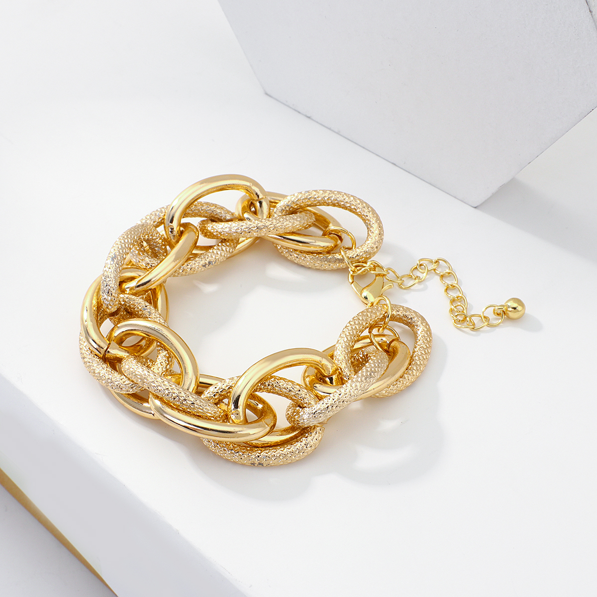 Amorcome Neue Punk Kubanischen Verknüpfung Frauen Männer Armbinde Klassische Verdrehte klobig Kette Armbänder Legierung Metall Armbinde Paar Schmuck