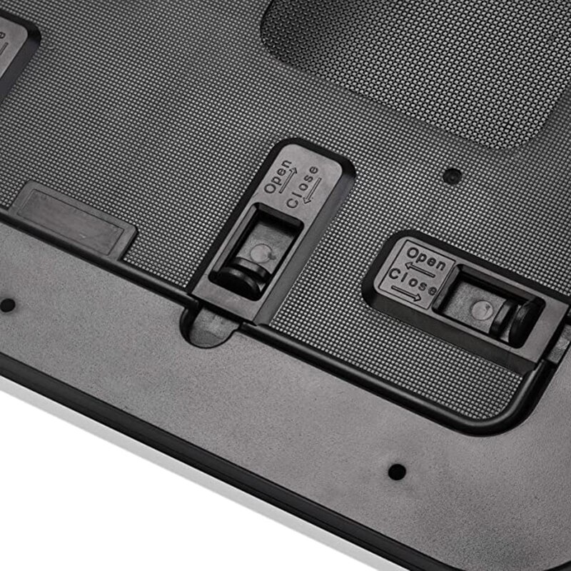 Porta per cani di sicurezza scorrevole per porta automatica per animali domestici di nuovo stile con porte magnetiche per auto con patta porta per animali domestici con serratura a 4 gareggiare