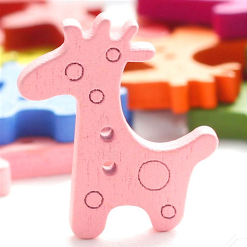 50 stücke Bunte Karikatur Giraffe Geformten Handwerk Spielzeug Holz Tasten für DIY Handwerk (Zufällige Farben)