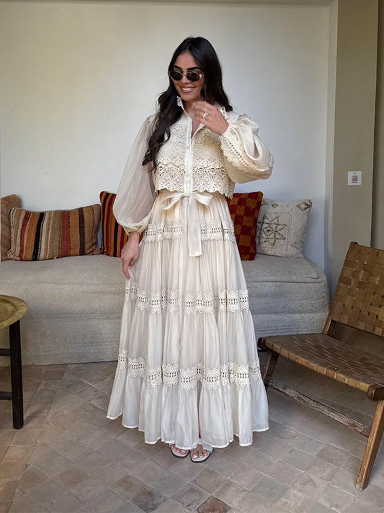 Vestido Floral calado de manga larga para mujer, vestido largo plisado con solapa y mangas acampanadas, con cordones y una hilera de botones: S / Beige