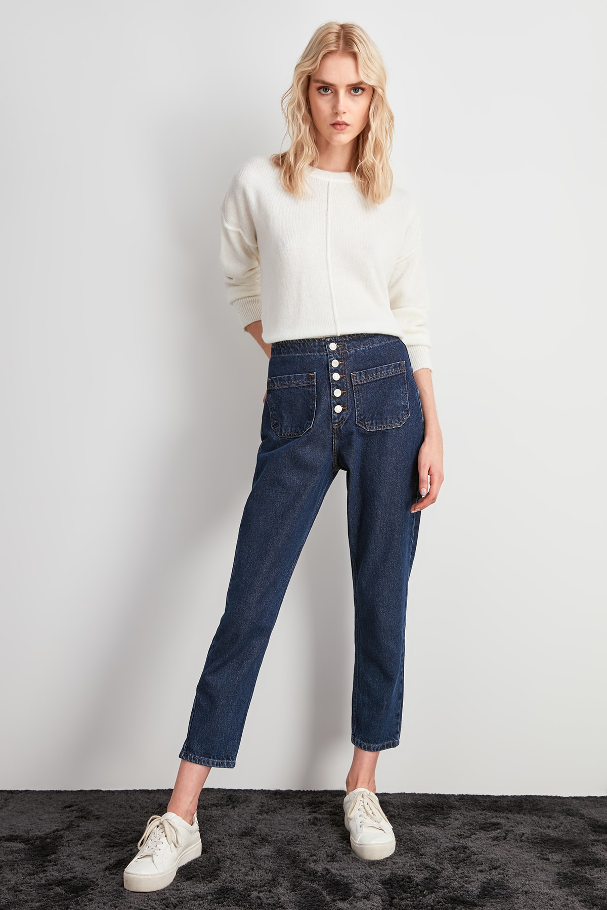 Trendyol Front Button High Waist Mom Jeans TWOAW20JE0287: 38