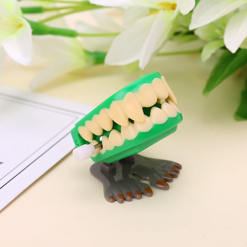 Novelty Prank Toys Funny Clockwork Jumping Denture Educational Mechanical Toys Halloween Decoration Christmas